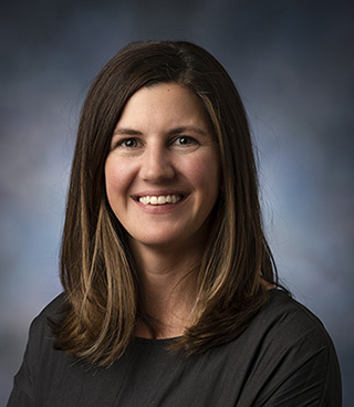 Headshot of Alison Mencarelli