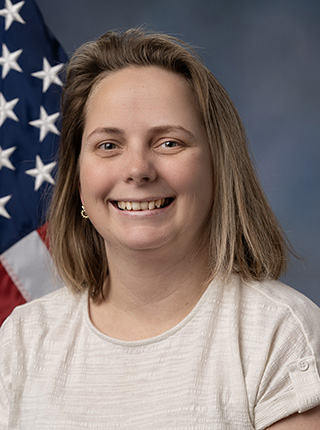 Headshot of Rachel Newcomb