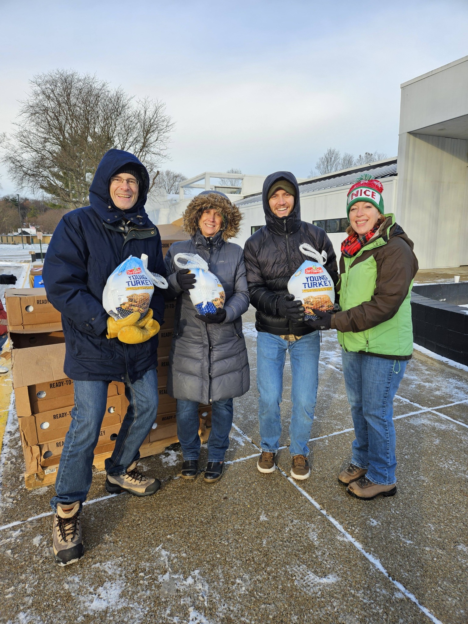 100 holiday boxes with full turkeys